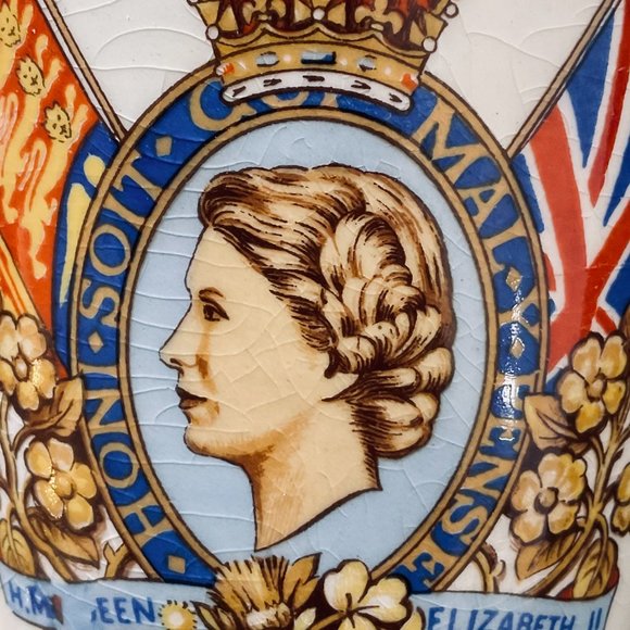 VINTAGE & Rare "Queen Elizabeth II" Coronation Mug June 2, 1953 - Picture 5 of 6